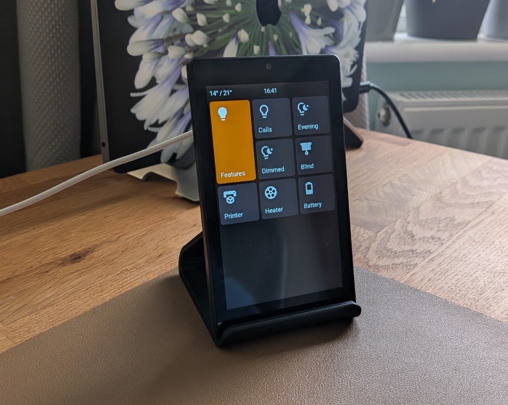Espcontrol on the 4.3-inch JC4880P443: portrait home screen with temperature, clock, and control tiles